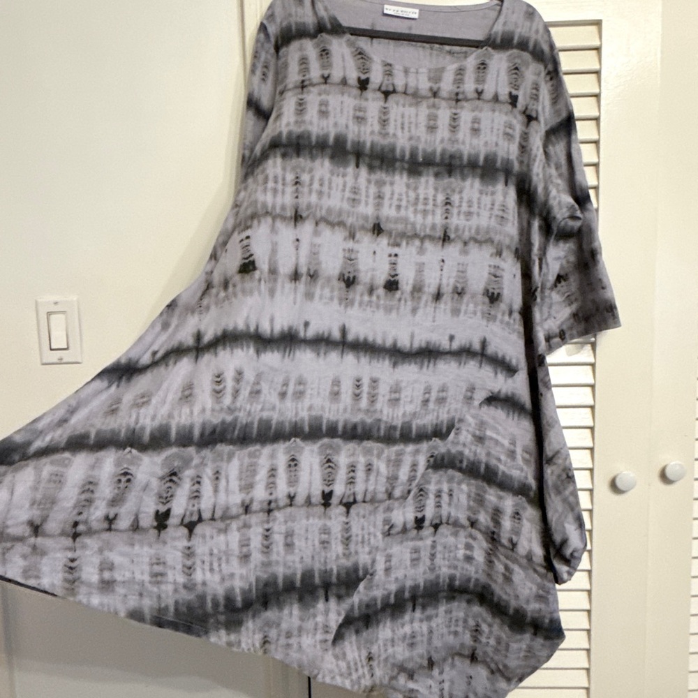 Bryn Walker Gray Artistic Pattern Top - image 6